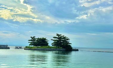 For rent Executive Studio Unit with Balcony & Ocean View, Samal Beach Resort
