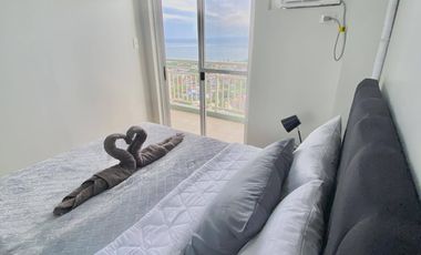 22F, 2BR with Balcony and sea view, Verdon Parc Davao