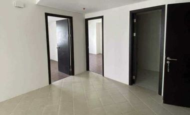3BR Condo with Balcony bi level near BGC and Ortigas Kasara Pasig for Sale