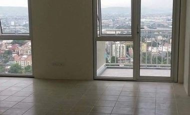 3BR Condo with Balcony bi level near BGC and Ortigas Kasara Pasig for Sale