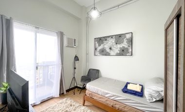 For Rent 3BR, 2 Bathrooms Condo with Balcony and Ocean View in Davao