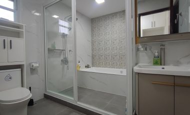 Almost New, Modern Contemporary Home for Sale!