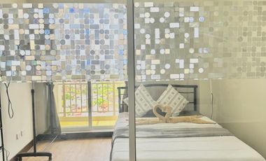 Verdon Parc 15f - 1BR Fully Furnished Unit with Balcony and Samal View