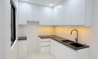 PRE-SELLING: Townhouse For Sale in Agro Homes 2, Moonwalk Village, Las Piñas