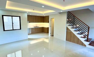 10% DP, 12Mos To Pay: Modern Duplex House For Sale in Pilar Village, Las Piñas