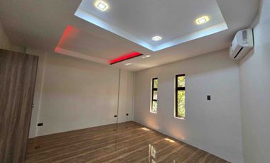 3 Storey Modern Semi Furnished Townhouse for sale in Project 8 Quezon City