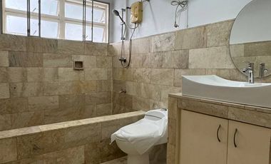 For Rent in Palm Village,Makati City