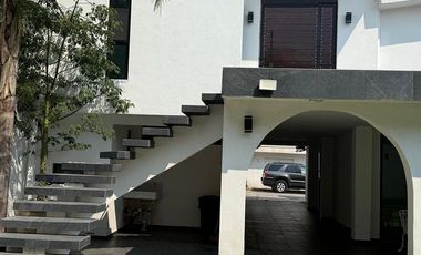 ESPECTACULAR INVERSIÓN CASA A MINUTOS DE C.U , BLVD VALSEQUILLO Y LAS TORRES