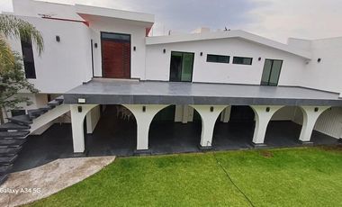 ESPECTACULAR INVERSIÓN CASA A MINUTOS DE C.U , BLVD VALSEQUILLO Y LAS TORRES