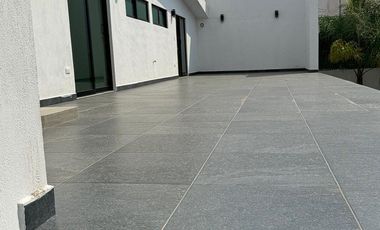 ESPECTACULAR INVERSIÓN CASA A MINUTOS DE C.U , BLVD VALSEQUILLO Y LAS TORRES