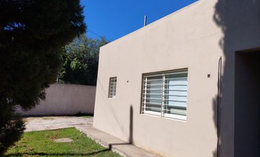 Casa en alquiler Zona La Bota al 800 Benavidez