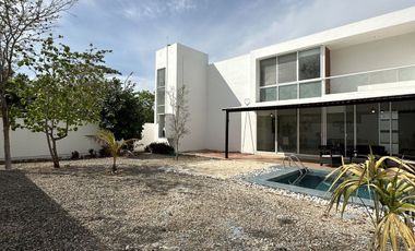 Casa en venta en Privada Paseos del Mayab Conkal