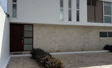 Casa en venta en Privada Paseos del Mayab Conkal