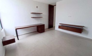 Townhouse de 2 recámaras en Xcanatún