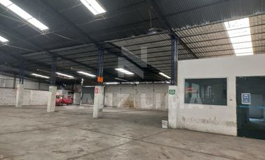 Barrio de El Zapote: Propiedad para desarrollo inmobiliario o bodega.