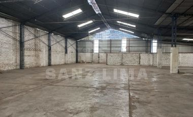 Barrio de El Zapote: Propiedad para desarrollo inmobiliario o bodega.