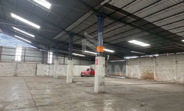 Barrio de El Zapote: Propiedad para desarrollo inmobiliario o bodega.