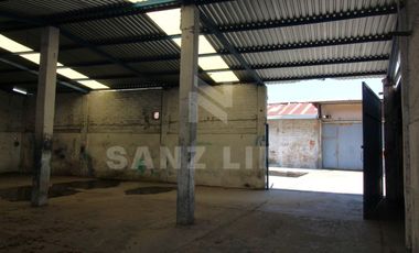 Barrio de El Zapote: Propiedad para desarrollo inmobiliario o bodega.