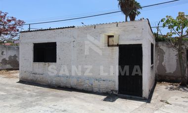 Barrio de El Zapote: Propiedad para desarrollo inmobiliario o bodega.