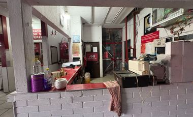Local comercial dos pisos en col. Centro