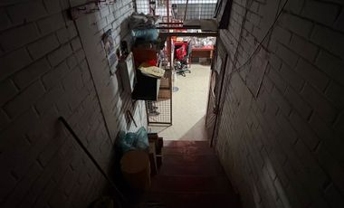 Local comercial dos pisos en col. Centro