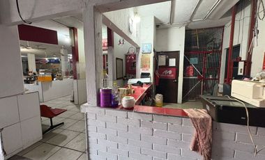 Local comercial dos pisos en col. Centro