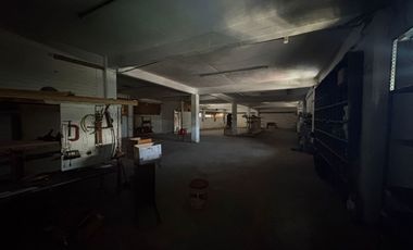 Local comercial dos pisos en col. Centro