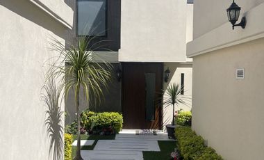 Casa Lomas de Tecamachalco en Venta, excelente ubicación!