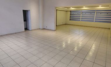 (earm) Amplio Departamento En Venta De 3d 2b 1e Santiago