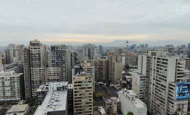 (earm) Amplio Departamento En Venta De 3d 2b 1e Santiago