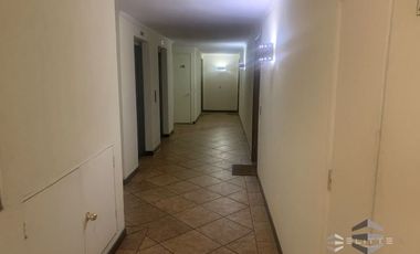 Departamento en arriendo de 2 dormitorios c/ estacionamiento en Barrio Italia