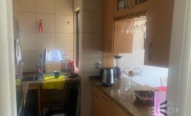 Departamento en arriendo de 2 dormitorios c/ estacionamiento en Barrio Italia