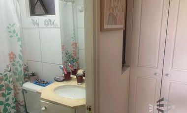 Departamento en arriendo de 2 dormitorios c/ estacionamiento en Barrio Italia