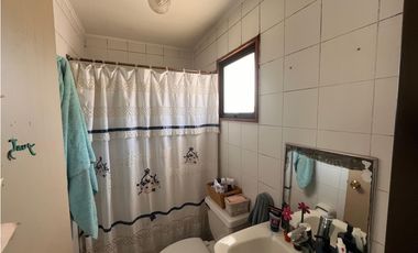 SE VENDE CASA ESQUINA EN VILLA EL INGLES