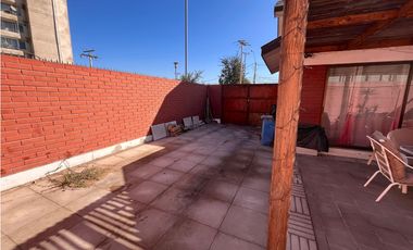 SE VENDE CASA ESQUINA EN VILLA EL INGLES