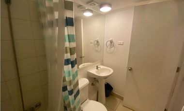 SE ARRIENDA DEPARTAMENTO EN EDIFICIO CENTRO PLAZA AMOBLADO