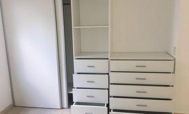 DUEÑO ALQUILA EXCELENTE DTO 2 AMB CON COCHERA