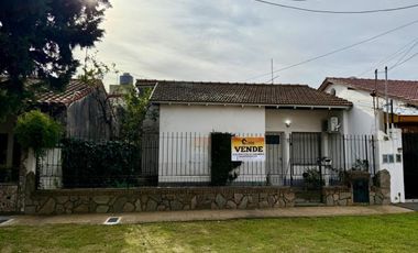 Venta - Cabildo 4475 -  Casa de 3 amb Villa Ballester .