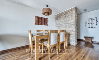 Se vende impecable y cálido Departamento remodelado, en La Reina.
