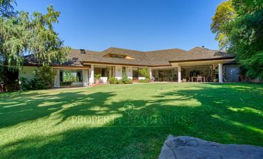 Casa  con precioso jardín en Santa María
