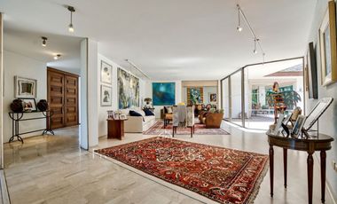 Casa  con precioso jardín en Santa María