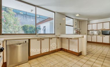 Casa  con precioso jardín en Santa María