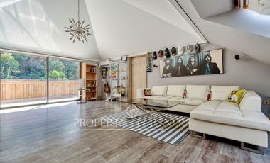 Casa  con precioso jardín en Santa María