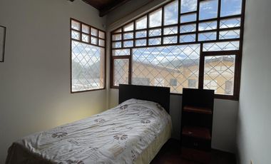 VENTA Casa Principal   Tres Casas Secundarias, Mitad del Mundo