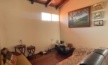 VENTA Casa Principal   Tres Casas Secundarias, Mitad del Mundo