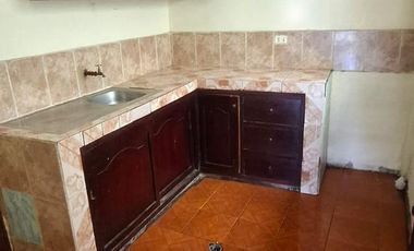 VENTA Casa Principal   Tres Casas Secundarias, Mitad del Mundo