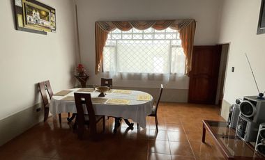 VENTA Casa Principal   Tres Casas Secundarias, Mitad del Mundo