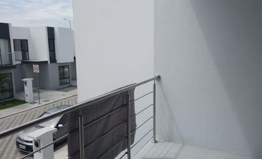 Casa en Alquiler Urb. Narcisa Club EliC