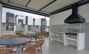 Casa en Alquiler Urb. Narcisa Club EliC