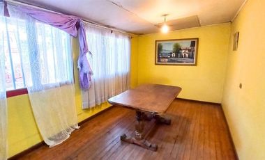 Local Comercial en Venta en Av. La Estrella 1022